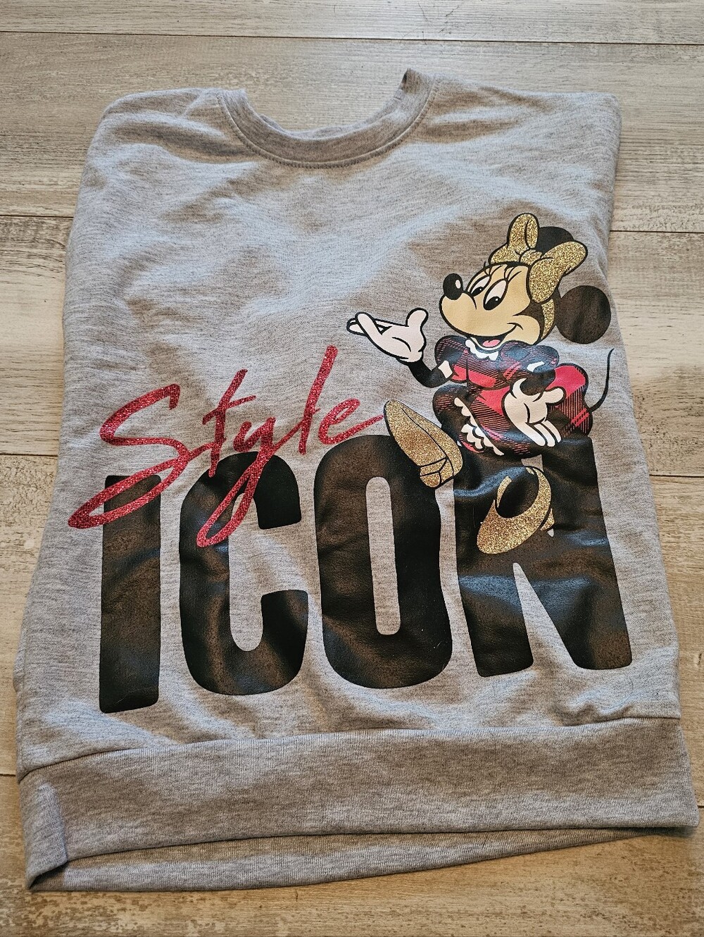 Gray 'Style Icon' Minnie Mouse Graphic Sweatshirt